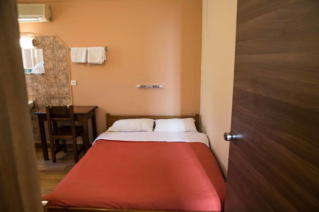 Tempi Hotel *