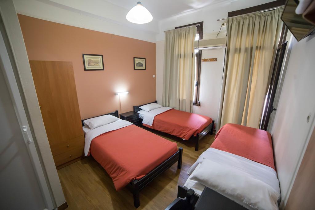 Hotel Tempi *